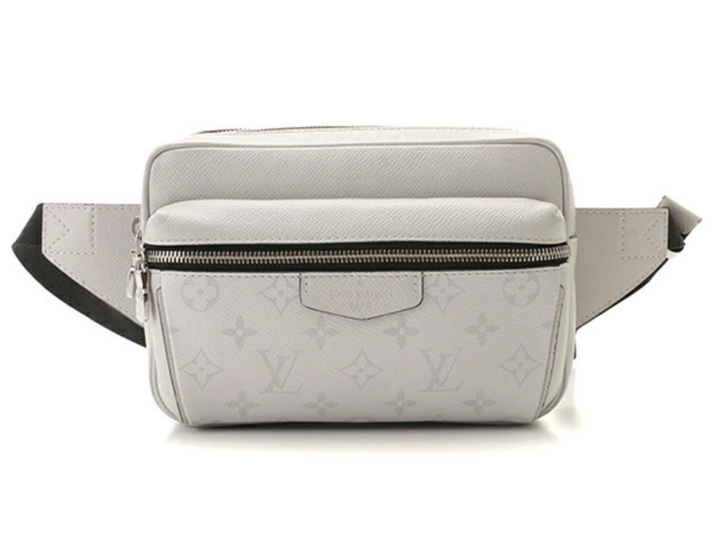 Louis Vuitton Bumbag Outdoor Taiga Lamarabron